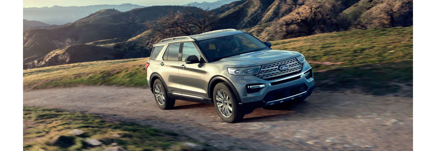 ford explorer ngoại cảnh