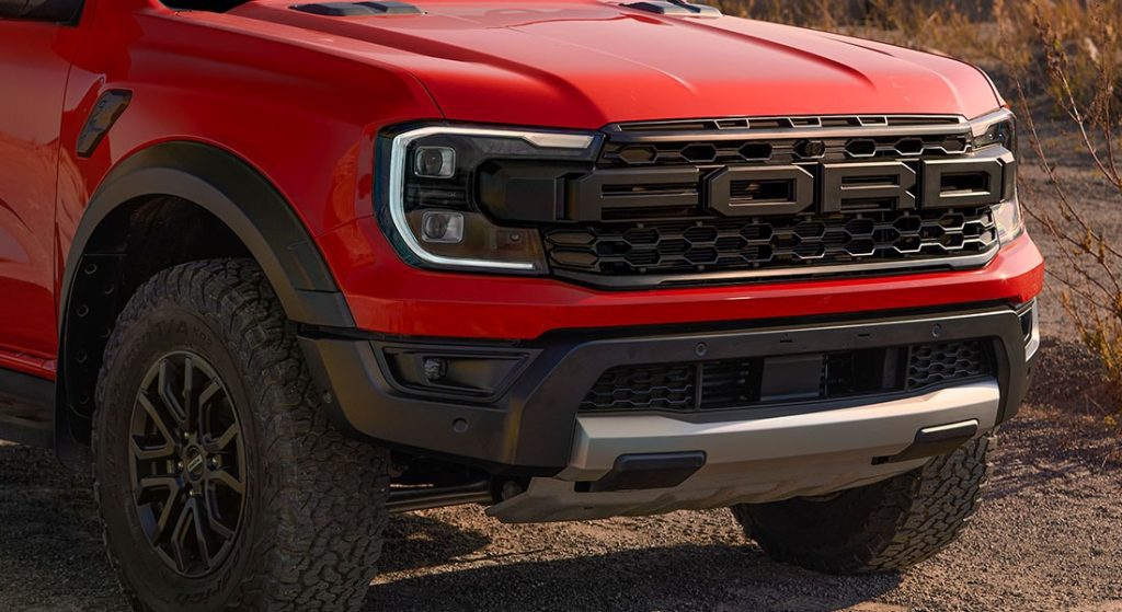 lưới tản nhiệt xe Ford