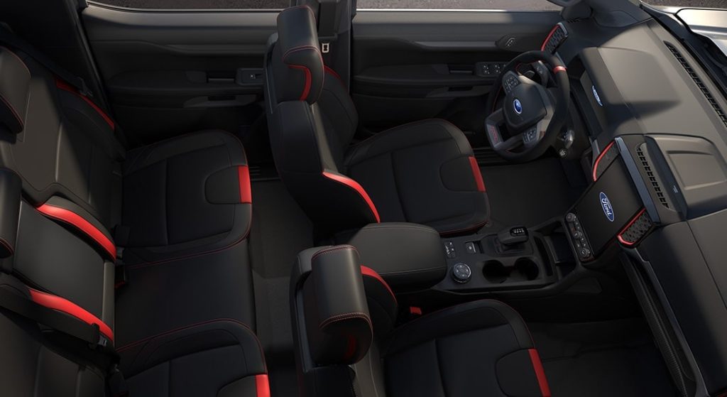 không gian nội thất xe Ford