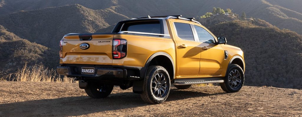 ngắm nhìn không gian thực tế cùng ford ranger