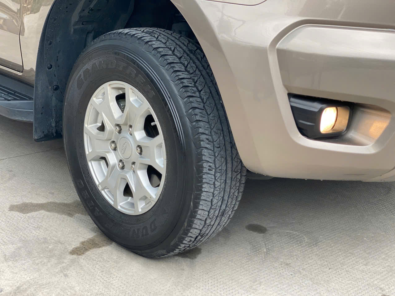 3b26b05a06538b0dd242104 3b26b05a06538b0dd242104 - Xe Ford Dĩ An