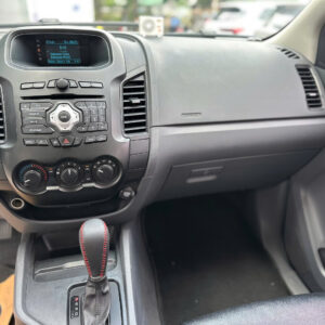 3dc55b8913889ed6c79914 - Xe Ford Dĩ An