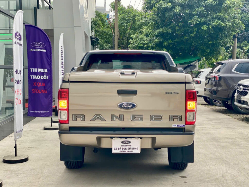 mua bán xe ford ranger 2019 cũ màu ghi vàng tại bình dương