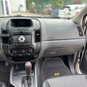 518062f39dfa10a449eb28 - Xe Ford Dĩ An