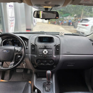 63615175561435361616 - Xe Ford Dĩ An