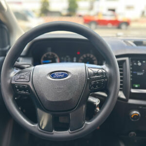 afb4492ce3256e7b373493 - Xe Ford Dĩ An