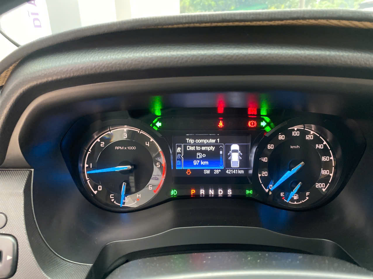 dc9eede45bedd6b38ffc109 dc9eede45bedd6b38ffc109 - Xe Ford Dĩ An