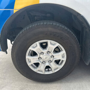 e8d8f4ab0ba286fcdfb330 - Xe Ford Dĩ An