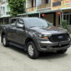 Ford Ranger 2022 màu xám nắp thùng cuộn